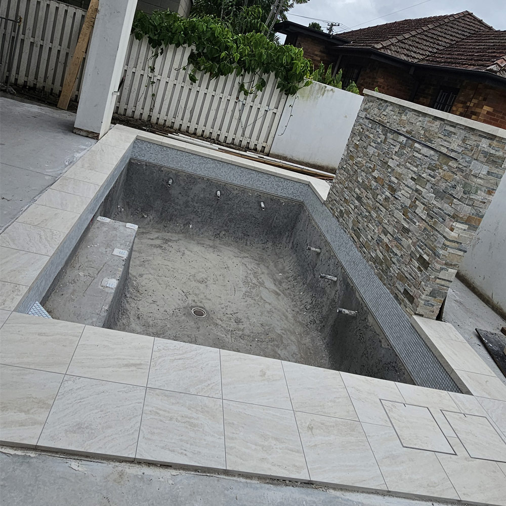 Pool & Outdoor Tiling Experts